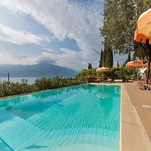 Wonderful View With Pool With Breakfast Gardasee Apartmán